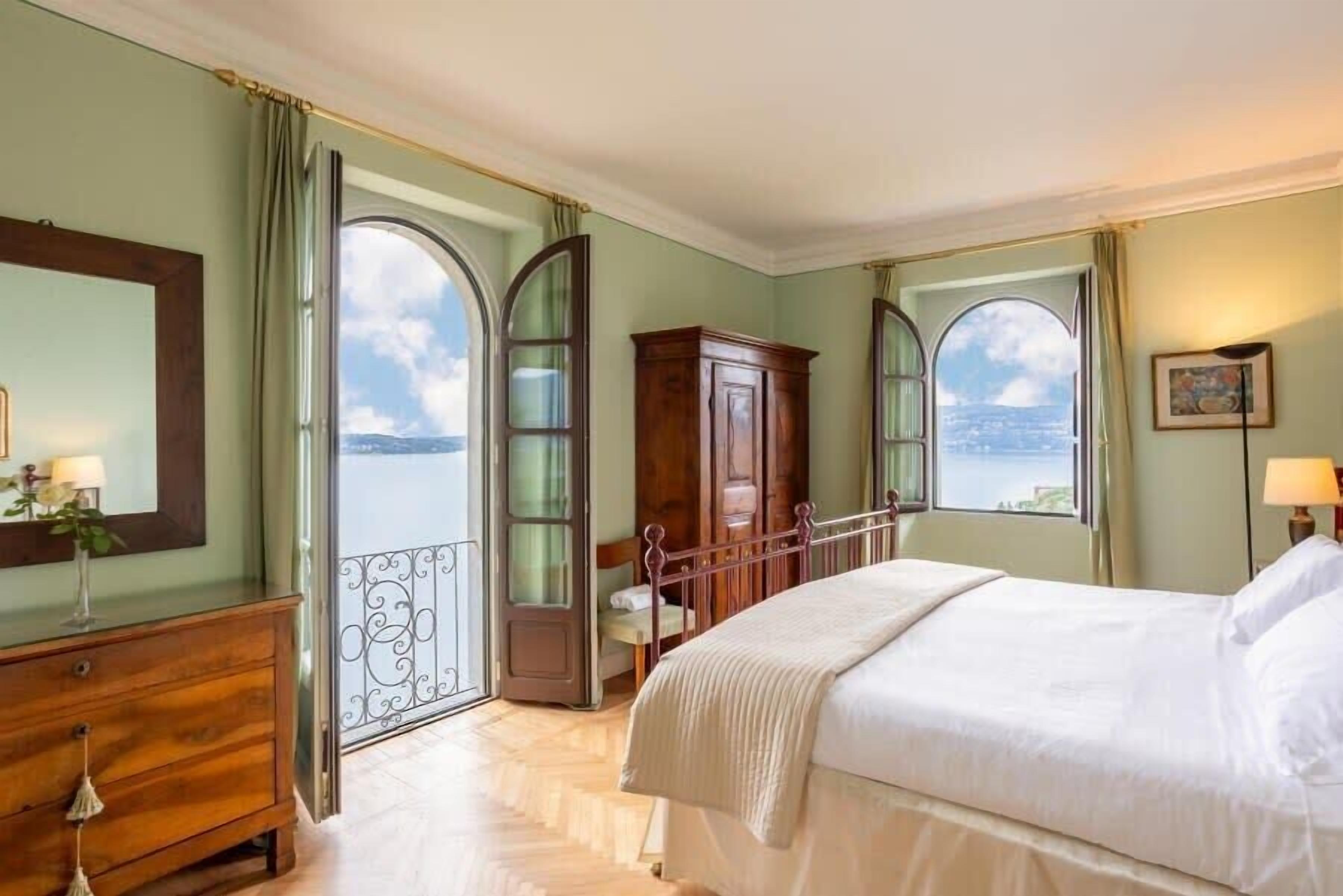 9 Schlafzimmer, Reisekinderbett, WLAN, Bettwäsche