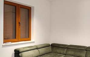 Interior - 2 bedroom beautiful home in Modric (Modric)