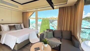 In-room safe, free WiFi