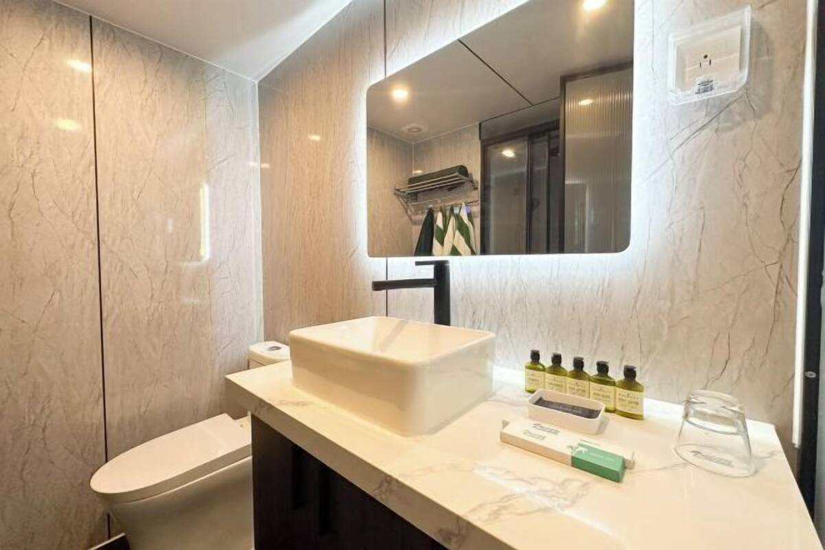 Bathroom | Free toiletries, hair dryer, towels, soap