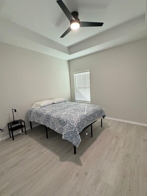 3 Schlafzimmer, Bügeleisen/Bügelbrett, WLAN, Bettwäsche