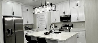 Beautiful 3-bedroom house within minutes of SpaceX!