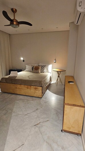 2 bedrooms, WiFi, bed sheets, wheelchair access