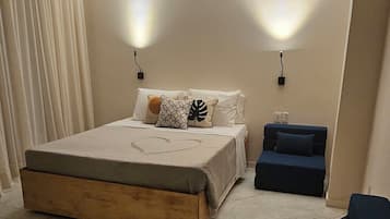 2 bedrooms, WiFi, bed sheets, wheelchair access