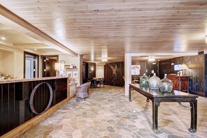 Appart'hĂŽtel, 2 chambres | Hall