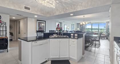 Yacht Club Villas #1-403 2 Bedroom Condo