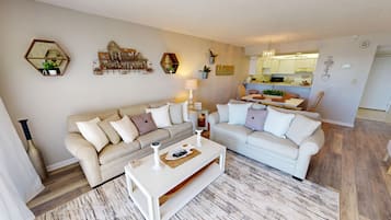 Condo, 2 Bedrooms | Living area