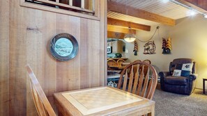 Condo, 3 Bedrooms | Interior