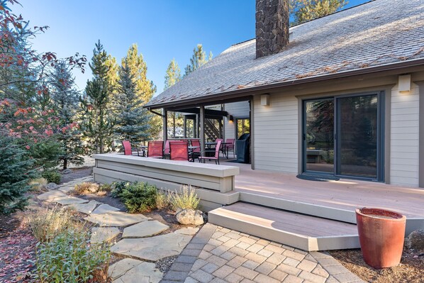 House, 4 Bedrooms | Outdoor dining - 15 Blue Grouse 4 Bedroom Home (Bend)