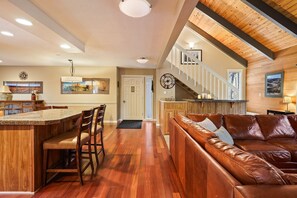 House, 4 Bedrooms | Interior