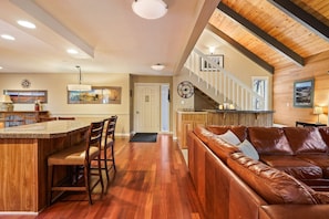House, 4 Bedrooms | Interior