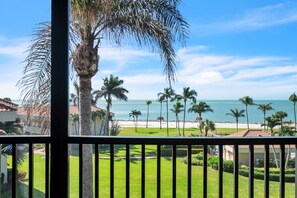 Property grounds - Gulf-view Condo With Resort-style Amenities 2 Bedroom Condo (Marco Island)