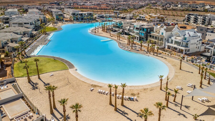 Desert Beachcomber 5 Bedroom Townhouse