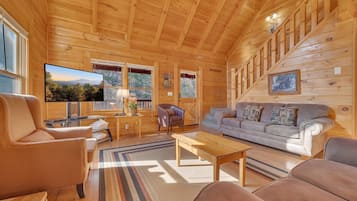 Cabin, 5 Bedrooms | Living area | Smart TV