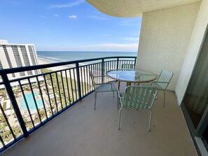Condo, 3 Bedrooms | Outdoor dining - 1703 Brighton, Newly Remodeled Condo With Full Access! 3 Bedroom Condo (Myrtle Beach)