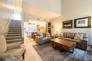 Apartment, 3 Schlafzimmer | Wohnbereich