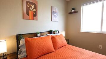 3 dormitorios, tabla de planchar con plancha, wifi y ropa de cama