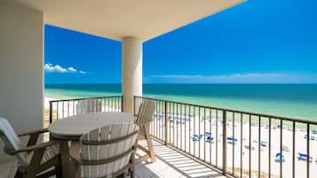 Condo, 3 Bedrooms | Outdoor dining