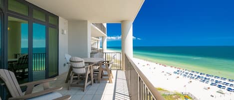 Apartment, 3 Schlafzimmer | Speisen im Freien