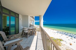 Bloc d'apartaments, 3 dormitoris | Servei de restauració a l'aire lliure