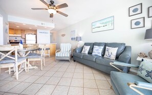 Condo, 2 Bedrooms | Living area