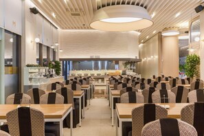 Restaurant - HOTEL ELORA (Yongin)