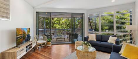 Family House, Balcony, Ocean View | Living area