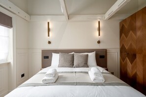 1 Schlafzimmer, Schreibtisch, Internetzugang, Bettwäsche
