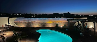 Panoramic Mountain Views, Heated Pool, 2 Kitchens