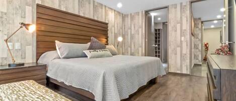 3 chambres, coffres-forts dans les chambres, bureau