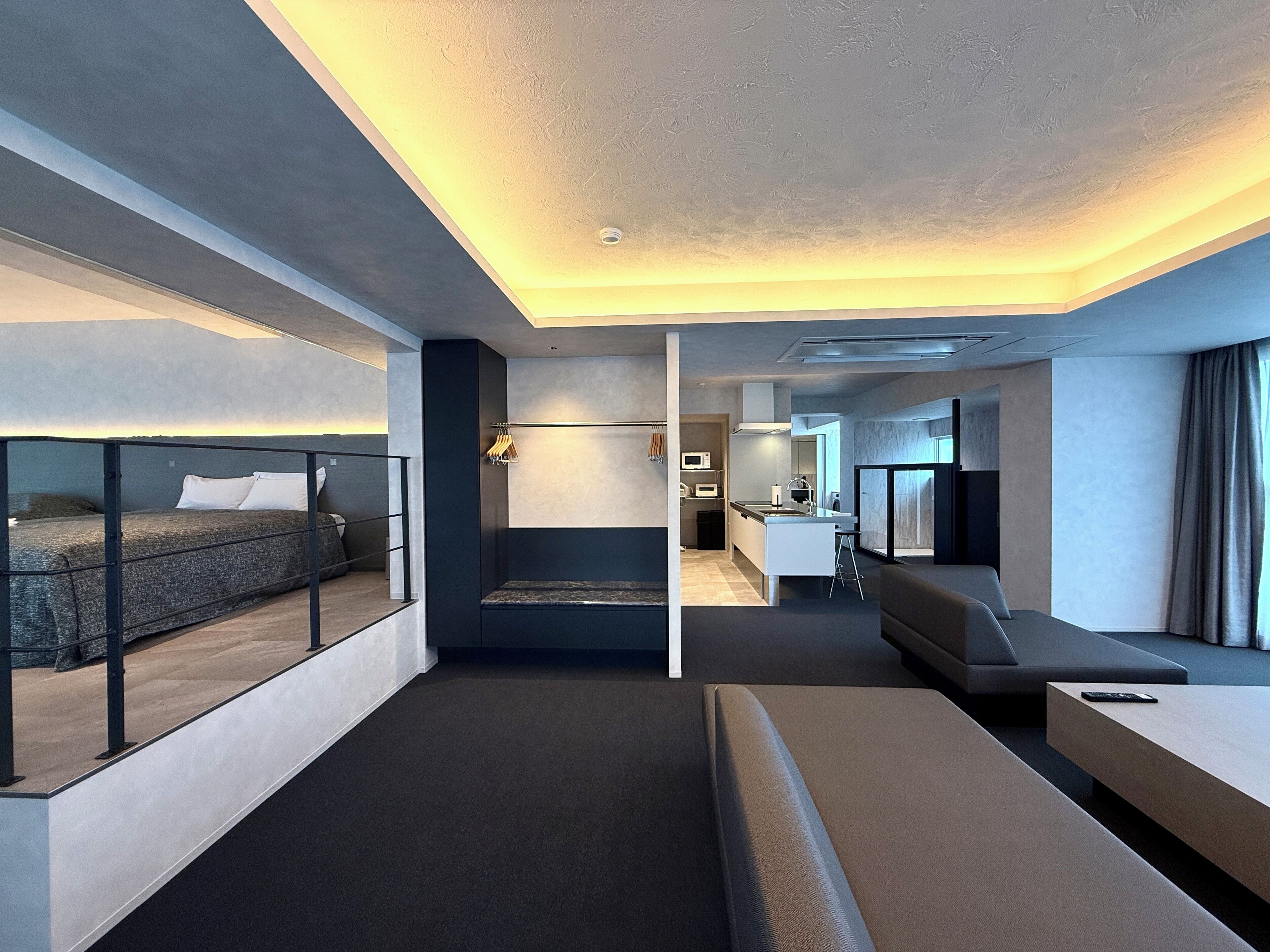 1 غرفة نوم وخزنة داخل الغرفة وواي فاي مجانًا وملاءات أسرّة