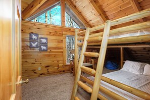 6 habitaciones, tabla de planchar con plancha, cuna de viaje y wifi 