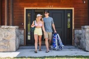 Exterior detail - Heavenly Paradise: Luxury Ski & Beach Escape (South Lake Tahoe)