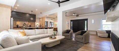 TV, fireplace, offices