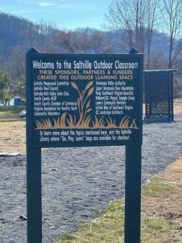 Little Salina Guest House

