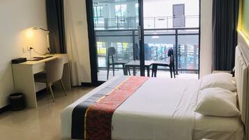 Phòng | Bộ đồ giường cao cấp, minibar, trang trí khác biệt