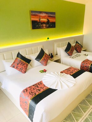 Quarto luxo, sacada, vista para o rio | Roupas de cama premium, frigobar, cofres nos quartos