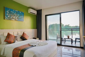 Water view - Nausori Plaza Hotel (Nausori)