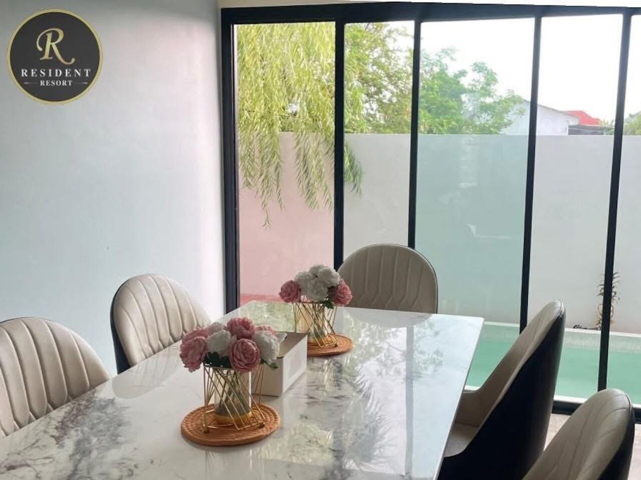FAMILY POOL VILLA TWO BEDROOM | Living area