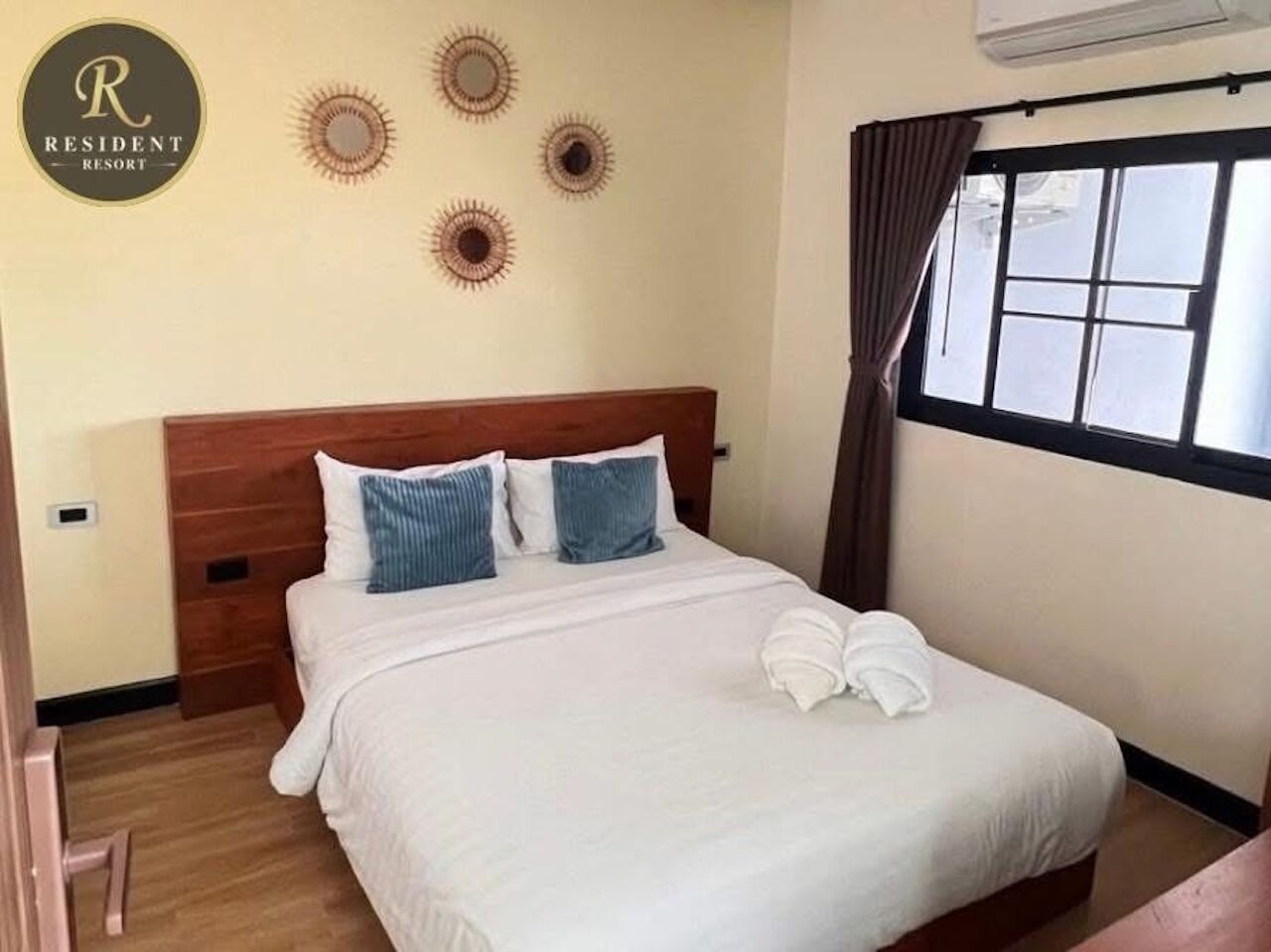 FAMILY POOL VILLA TWO BEDROOM | Desk, free WiFi, bed sheets