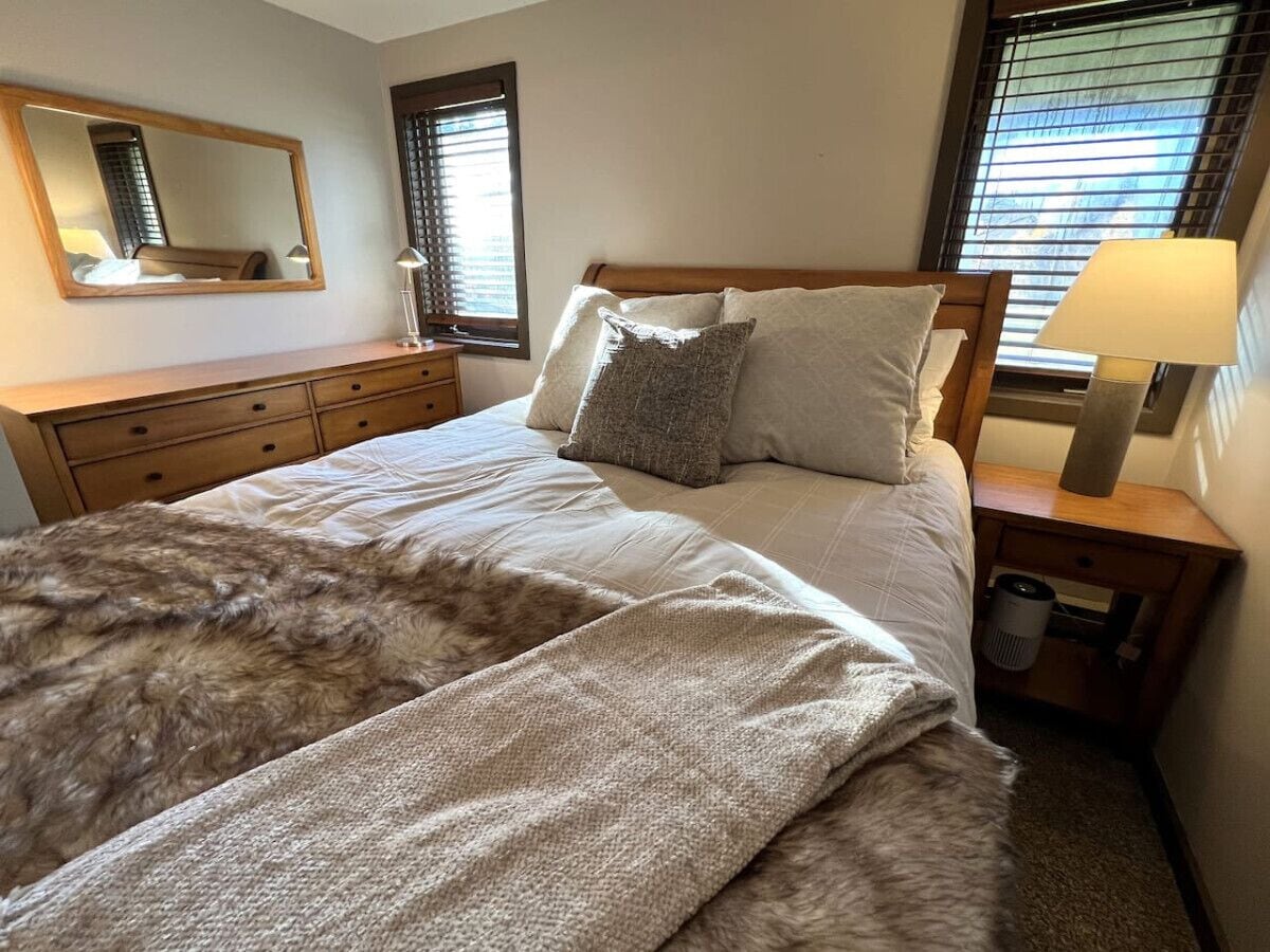 4 chambres, fer et planche à repasser, Wi-Fi gratuit, draps fournis