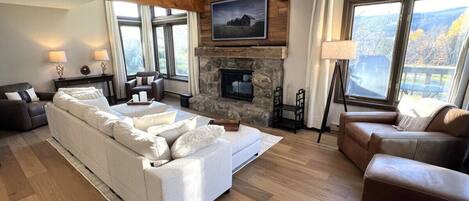 Televisor intel·ligent i llar de foc