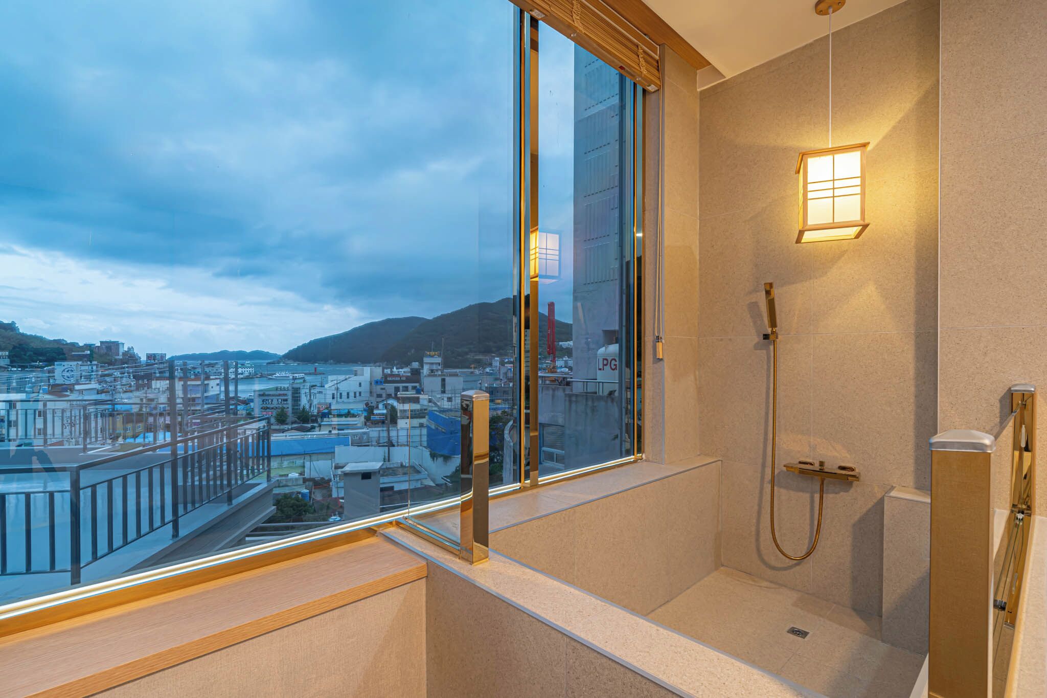 Cozyville - Ocean Special Queen | ห้องเก็บเสียง, Wi-Fi ฟรี, ผ้าปูที่นอน