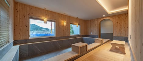 Garden Suite - Ocean Pool Villa (Hot water fee extra) | バスルーム | ヘアドライヤー、バスローブ、スリッパ、ビデ