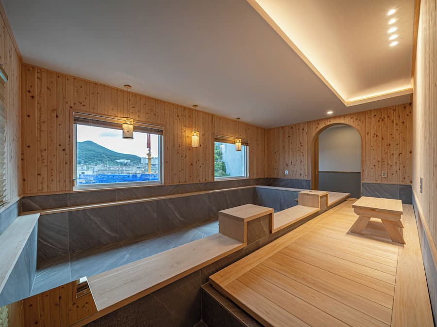 Garden Suite - Ocean Pool Villa (Hot water fee extra) | Kylpyhuone | Hiustenkuivaaja, kylpytakit, tohvelit, bidee
