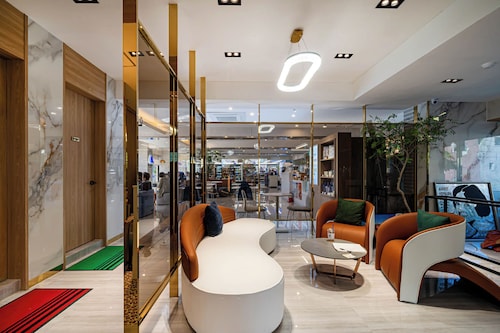 GEOJE-SI HOUND HOTEL JANGSEUNGPO