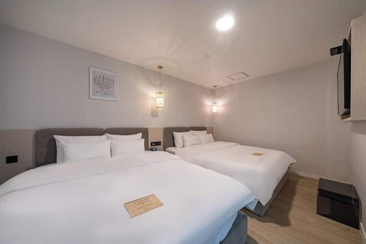 1 bedroom, soundproofing, free WiFi, bed sheets