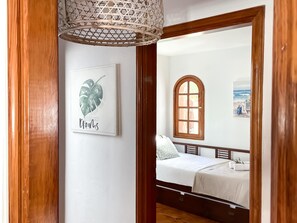 2 chambres, fer et planche à repasser, accès Internet, draps fournis