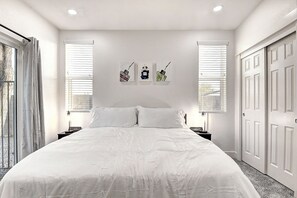12 bedrooms, iron/ironing board, free WiFi, bed sheets