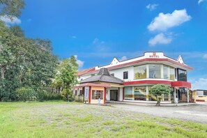 Front of property - Collection O Kauman Near Stasiun Pekalongan Formerly HOTEL DIAN CANDRA (Wiradesa)